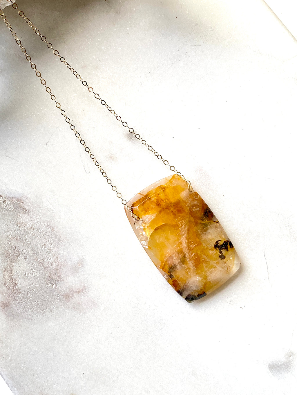 Quartz (Yellow) Goldfilled Necklace. Made in London.