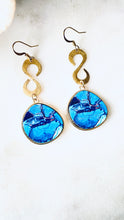 Load image into Gallery viewer, blue wood gold earrings