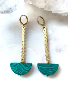Earrings handmade with brass and malachite stone