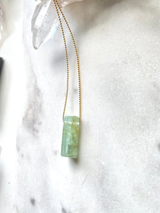 Natural Green Aquamarine Goldfilled necklace - curved angle