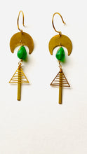 Load image into Gallery viewer, Green agate Brass Earrings. Hand made by Full Moon Designs