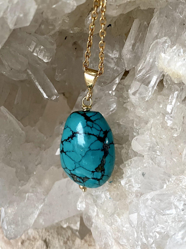 turquoise stone pendant necklace, handmade by full moon designs brixton